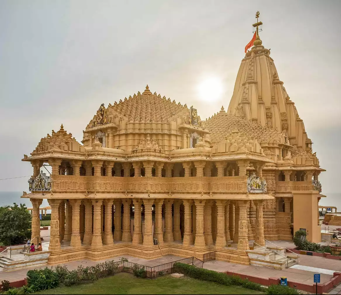 Somnath Temple nearest airport Gujarat India